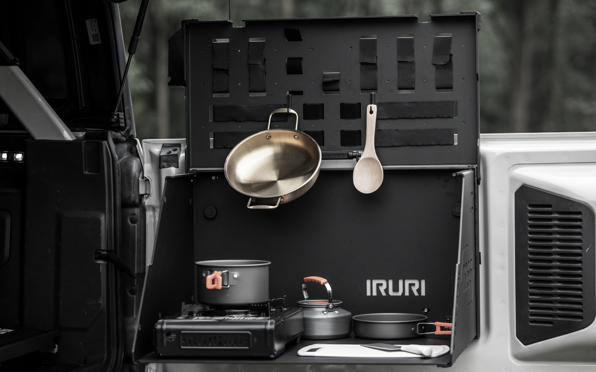 IRURI-RETURN Bronco Tailgate Multi-Function Table