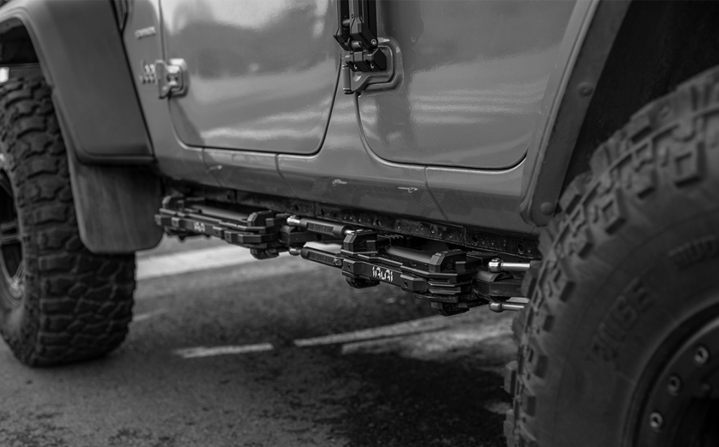 IRURI Verstellbare Seitenleiter für Jeep Wrangler
