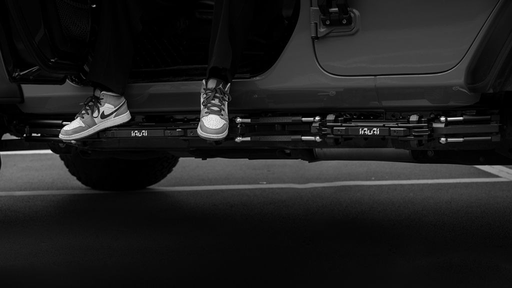 IRURI Verstellbare Seitenleiter für Jeep Wrangler