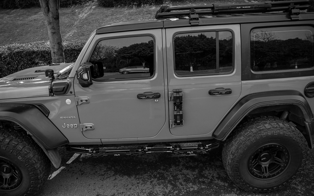 IRURI Verstellbare Seitenleiter für Jeep Wrangler