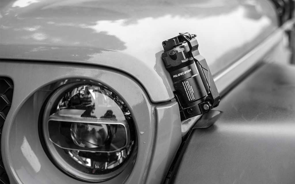IRURI "Grenade" Hood Latch & Sand Mirror Kit for Jeep Wrangler（a pair）