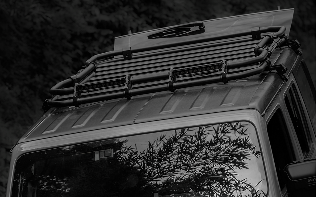 Upgrade your rig with the Dual Layer Roof Rack for Jeep Wrangler. Lightweight aluminum, aerodynamic design, and heavy-duty storage for JL/JL4XE/JL Rubicon