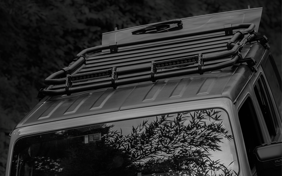 Upgrade your rig with the Dual Layer Roof Rack for Jeep Wrangler. Lightweight aluminum, aerodynamic design, and heavy-duty storage for JL/JL4XE/JL Rubicon