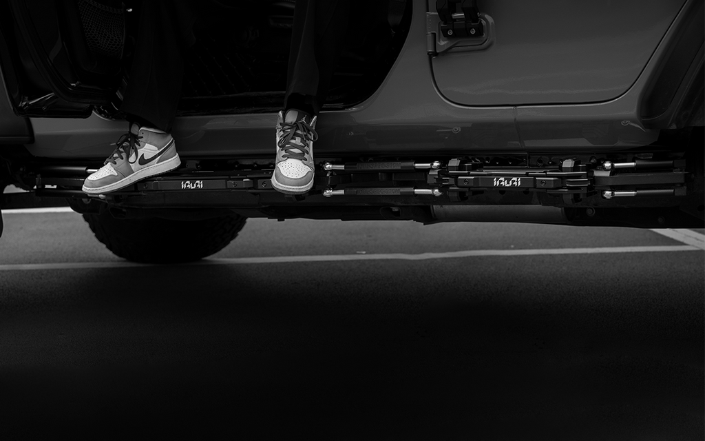 IRURI Adjustable Side Ladder for Jeep Wrangler