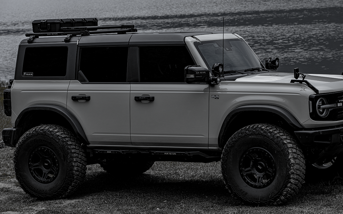 Easy entry for 2021-2026 Ford Bronco. Wide, non-slip full-length side steps for comfortable access. Durable, bolt-on running boards for daily driving.