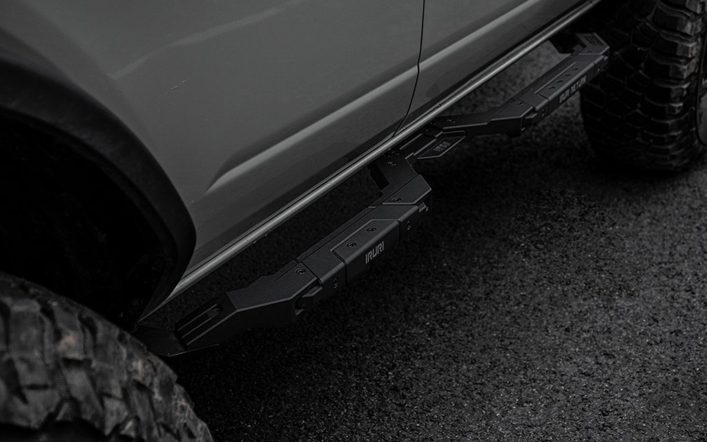 Easy entry for 2021-2026 Ford Bronco. Wide, non-slip full-length side steps for comfortable access. Durable, bolt-on running boards for daily driving.