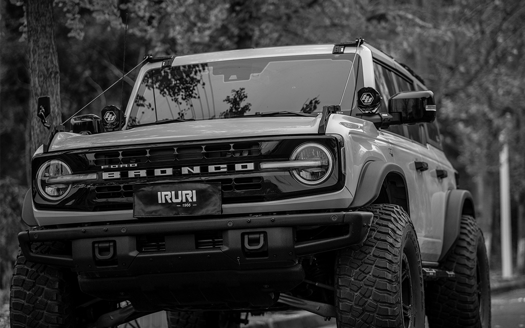 Ultimate trail protection. 2021-2026 Ford Bronco limb risers. Heavy-duty branch deflector cables protect your windshield and paint during deep forest off-roading.