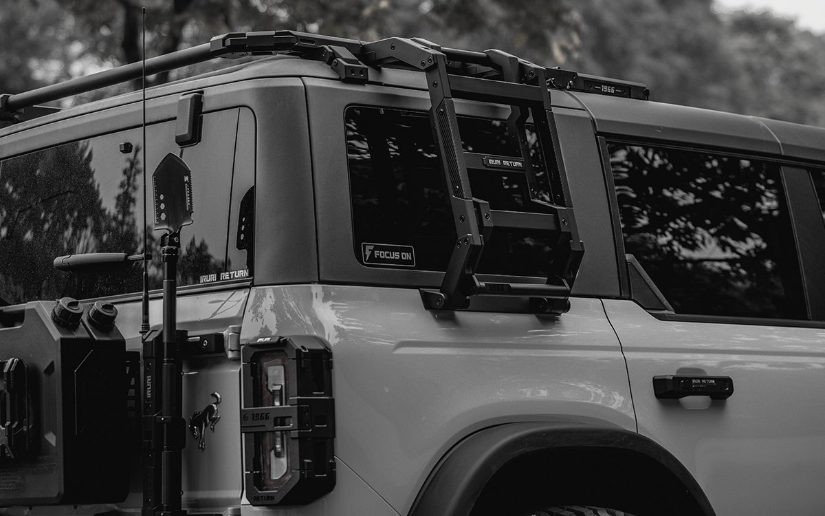 Upgrade your 2021-2026 Ford Bronco. Heavy-duty modular side ladder for easy roof access. No-drill bolt-on installation, compatible with all factory doors.