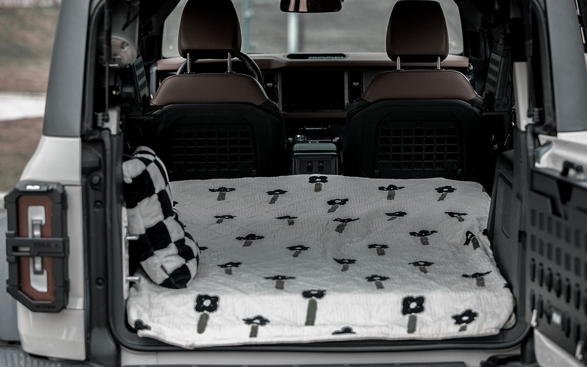 Turn your Bronco into a flat-bed camper with IRURI-HILLS. Features leveling drawers, under-storage & fishing mounts. The ultimate overland sleep platform.